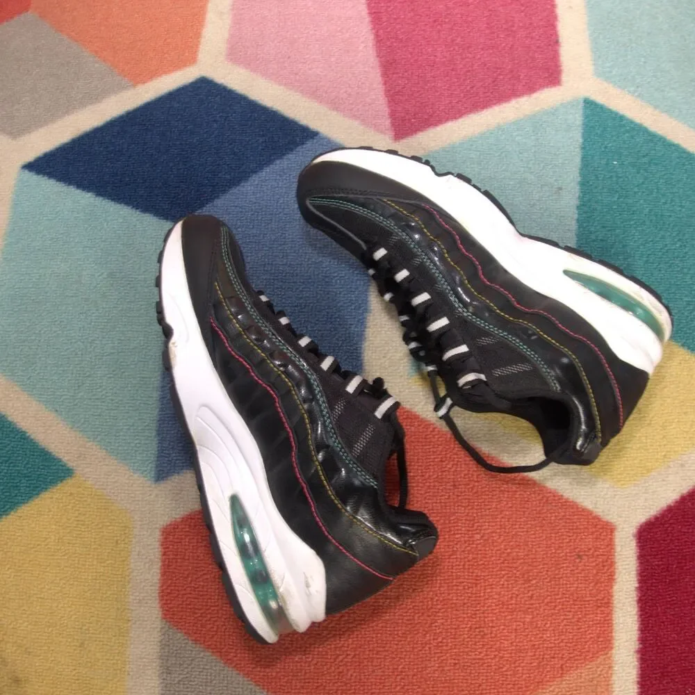 Nike Air‎ Max 95 Game (gs) Youth 5Y CJ6955-001  Black Crimson